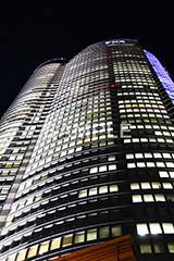 六本木,六本木ヒルズ,ヒルズ,森ビル,森タワー,Roppongi Hills,高層オフィスビル,54階,夜景,ライトアップ,高層,ビル,夜,眠らない,街,港区,真下,見上げ,ロマンチック