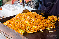 出店の焼きそば,焼きそば,ヤキソバ,やきそば,焼そば,粉もん,麺類,ソウルフード,鉄板,炒め,夏祭り,祭り,出店,露店,屋台,夏,サマー,soulfood,summer,festival,japan,夏休み,縁日,的屋,食べ歩き,つまみ,おつまみ