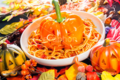 オバケ南瓜のパスタ,おばけ,オバケ,パンプキン,パプリカ,秋,ハロウィン,パスタ,スパゲッティ,トマトパスタ,ピリ辛,おもしろ,面白い,pumpkin,halloween,paprika,autumn,pasta