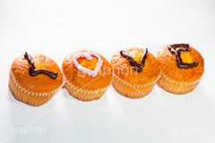 カップケーキにLOVE,カップケーキ,チョコレート,チョコペン,手作り,クッキング,デコペン,描く,書く,スイーツ,おやつ,sweet,スイート,甘い,ハート,はーと,LOVE,ラブ,らぶ,valentine,バレンタイン,イベント,告白,恋愛,失恋,恋,愛,菓子,お菓子,グルメ,クッキング,cooking,プリ画,自作,wedding,propose,whiteday,ウェディング,プロポーズ,行事,ホワイトデー,poem,ポエム,焼菓子,焼き菓子