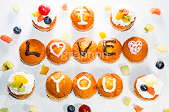I LOVE YOU,カップケーキ,フルーツ,チョコレート,チョコペン,手作り,クッキング,デコペン,描く,書く,スイーツ,おやつ,fruit,sweet,スイート,甘い,ハート,はーと,LOVE,ラブ,らぶ,valentine,バレンタイン,イベント,告白,恋愛,失恋,恋,愛,菓子,お菓子,グルメ,クッキング,cooking,プリ画,自作,wedding,propose,whiteday,ウェディング,プロポーズ,行事,ホワイトデー,poem,ポエム,焼菓子,焼き菓子