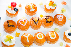 I LOVE YOU,カップケーキ,フルーツ,チョコレート,チョコペン,手作り,クッキング,デコペン,描く,書く,スイーツ,おやつ,fruit,sweet,スイート,甘い,ハート,はーと,LOVE,ラブ,らぶ,valentine,バレンタイン,イベント,告白,恋愛,失恋,恋,愛,菓子,お菓子,グルメ,クッキング,cooking,プリ画,自作,wedding,propose,whiteday,ウェディング,プロポーズ,行事,ホワイトデー,poem,ポエム,焼菓子,焼き菓子