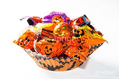 トリックオアトリート,ハロウィンのお菓子,あめ,飴,キャンディー,candy,ハロウィンパーティー,ハロウィン,ハロウィーン,はろうぃん,パーティー,Halloween,party,お菓子,菓子,こども,子供,キッズ,イベント,スイーツ,秋,kids,chocolate,チョコ,チョコレート,行事,トリート,Treat,トリックオアトリート