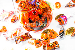 大収穫,ポット,チョコレート,チョコ,キャンディ,飴,クッキー,ハロウィンパーティー,ハロウィン,ハロウィーン,はろうぃん,パーティー,お菓子,菓子,こども,子供,キッズ,イベント,スイーツ,秋,行事,トリート,ジャックオランタン,ジャックオーランタン,パンプキン,コイン,coin,Treat,chocolate,candy,cookie,pumpkin,Halloween,party,kids