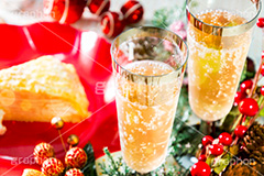 クリスマスナイト,クリスマスパーティー,クリスマス,パーティー,CHRISTMAS,party,オーナメント,wine,dinner,スパークリングワイン,ワイン,ディナー,キラキラ,泡,乾杯,winter,冬