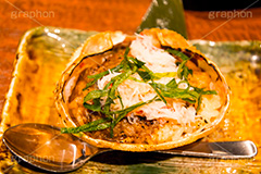 蟹甲羅の焼めし,蟹,甲羅,かに,カニ,蟹味噌,焼めし,大葉,居酒屋,つまみ,おつまみ,和,和食,日本食