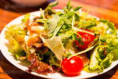 サラダ,さらだ,前菜,レタス,カイワレ,かいわれ,カイワレ大根,発芽,ドレッシング,トマト,ミニトマト,プチトマト,リコピン,tomato,lycopene,salad