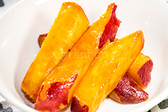 イモのおやつ,サツマイモ,さつま芋,大学芋,イモ,芋,いも,スイートポテト,ポテト,potato,秋,dessert,sugar,デザート,スイーツ,おやつ,和菓子,和食,和,みつ,甘味,揚げ,糖蜜,蜜,飴,砂糖,甘い,照り,大学いも,大学イモ