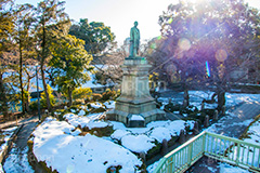 九段下の雪化粧,武道館,九段下,牛ヶ淵,お堀,池,千代田区,冬,雪,雪化粧,積もる,銅像,北の丸公園,東京,winter,snow,tokyo,japan
