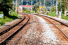 線路,せんろ,鉄道,電車線路,レール,枕木,道床,軌道,盛り土,路盤,橋梁,電車/鉄道,事故,事件,遅延,ニュース,カーブ,train