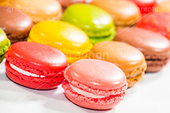 カラフルなマカロン,カラフル,マカロン,スイーツ,クリーム,焼菓子,焼き菓子,洋菓子,甘い,ポップ,キュート,かわいい,可愛い,カワイイ,女子力,sugar,pop,sweet,macron,colorful,cute,cream,pastel,france,paris,パステル,プリ画,壁紙,砂糖,フランス,パリ