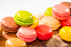 カラフルなマカロン,カラフル,マカロン,スイーツ,クリーム,焼菓子,焼き菓子,洋菓子,甘い,ポップ,キュート,かわいい,可愛い,カワイイ,女子力,sugar,pop,sweet,macron,colorful,cute,cream,pastel,france,paris,パステル,プリ画,壁紙,砂糖,フランス,パリ