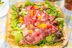ローストビーフ・サラダ,ローストビーフ,サラダ,洋食,ヘルシー,ダイエット,牛肉,肉,ビーフ,レタス,パプリカ,beef,healthy,diet,salad,lettuce,paprika