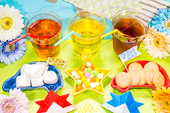 こどもの日パーティー,かぶと,兜,成長,お祝い,祝,誕生,飾り,菓子,お菓子,japan,kids,drink,marshmallow,cookie,ドリンク,お茶,5月5日,端午,節句,供物,こどもの日,子供の日,こども,子供,男の子,キッズ,文化,風習,行事,折り紙,マシュマロ,クッキー,ラムネ,鯉のぼり,こいのぼり
