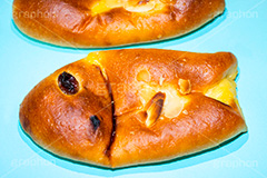 鯉のぼりパン,クリームパン,クリーム,カスタード,甘い,菓子,スイーツ,おやつ,sweet,スイート,朝食,お菓子,成長,お祝い,祝,誕生,japan,kids,bread,5月5日,端午,節句,供物,こどもの日,子供の日,こども,子供,男の子,キッズ,文化,風習,行事,鯉のぼり,こいのぼり