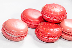 いちごのマカロン,いちご,イチゴ,苺,ストロベリー,マカロン,スイーツ,クリーム,焼菓子,焼き菓子,洋菓子,甘い,ポップ,キュート,かわいい,可愛い,カワイイ,女子力,sugar,pop,sweet,macron,colorful,cute,cream,pastel,france,paris,strawberry,パステル,プリ画,壁紙,砂糖,フランス,パリ