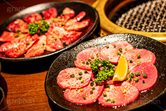 タン,焼肉,焼き肉,やきにく,にく,肉,肉食,生,レモン,ネギ,ねぎ,盛合せ,カルビ,ハラミ,網,パセリ