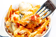 チーズタッカルビ,チーズ,カルビ,やきにく,焼く,にく,肉,ポテト,芋,ジャガイモ,チキン,韓国料理,韓国グルメ,お惣菜,総菜,鶏,甘辛,chicken,cheese