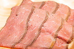 ローストビーフ,つまみ,おつまみ,洋食,牛肉,肉,ビーフ,赤身,脂,脂質,beef