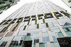 渋谷ストリーム,真下,見上げ,新名所,都市再生,渋谷,しぶや,シブヤ,オフィスビル,商業施設,高層ビル,shibuya,building,hotel,live,ライブ,ホテル,建設,開発,工事,都市開発,2018,東棟,展望,フルサイズ撮影