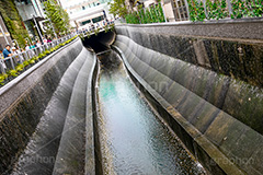 渋谷川,川,渋谷ストリーム,新名所,都市再生,渋谷,しぶや,シブヤ,オフィスビル,商業施設,高層ビル,建設,開発,工事,都市開発,shibuya,building,2018,フルサイズ撮影