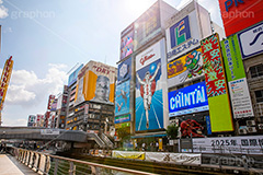 道頓堀,道頓堀川,繁華街,観光地,大阪府,大阪市,中央区,飲食店,たこ焼き,くいだおれ,なんば,商店街,看板,広告,グリコ,ネオン,えびす橋,橋,大阪,とんぼり,リバーウォーク,japan,osaka,フルサイズ撮影