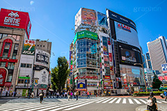 西武新宿駅前,西武新宿,交差点,新宿,新宿区,歌舞伎町,shinjuku,西新宿,繁華街,青空,フルサイズ撮影