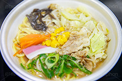 ちゃんぽん,チャンポン,ラーメン,らーめん,麺,麺類,中華麺,麺料理,国民食,日本拉麺,Ramen,Chinese noodles,コンビニ,かまぼこ,カマボコ,コーン,もやし,長崎,フルサイズ撮影