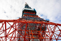 東京タワー真下,真下,見上げ,見上げる,鉄骨,鉄網,金網,真っ赤,とうきょうタワー,Tokyo Tower,港区,下から,迫力,圧巻,工事中,フルサイズ撮影,東京タワー