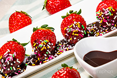 チョコディップ,ディップ,フォンデュ,イチゴチョコ,いちごチョコ,チョコ,いちご,イチゴ,苺,フルーツ,溶け,垂れ,スイーツ,デザート,おやつ,甘い,甘酸っぱい,チョコレート,ディップ,トッピング,クッキング,バレンタイン,手作り,果実,ホワイトデー,dessert,chocolate,strawberry,cooking,valentine