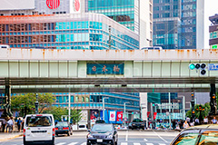日本橋交差点,交差点,日本橋,中央区,tokyo,東京,看板,標示,信号機,高架,高貴,高級,歴史,大人,伝統,大人の街