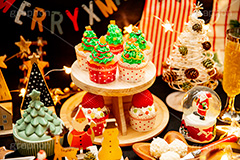 クリスマス･カップケーキ,クリスマスパーティー,クリスマス,パーティー,CHRISTMAS,party,cake,dessert,winter,tree,sugar,strawberry,手作り,ツリー,クリスマスツリー,オーナメント,ケーキ,スイーツ,デザート,冬,カップケーキ,甘い,シュガー,イチゴ,いちご,苺,ストロベリー,サンタ,サンタクロース,手作り,フルサイズ撮影