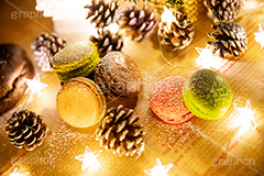 クリスマス･マカロン,クリスマス,マカロン,スイーツ,クリーム,焼菓子,焼き菓子,洋菓子,甘い,ポップ,キュート,かわいい,可愛い,カワイイ,女子力,sugar,pop,sweet,macron,cute,cream,france,paris,Christmas,heart,ornament,illumination,イルミネーション,砂糖,フランス,パリ,ハート,オーナメント,飾り,松ぼっくり,粉砂糖,フルサイズ撮影