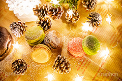 クリスマス･マカロン,クリスマス,マカロン,スイーツ,クリーム,焼菓子,焼き菓子,洋菓子,甘い,ポップ,キュート,かわいい,可愛い,カワイイ,女子力,sugar,pop,sweet,macron,cute,cream,france,paris,Christmas,heart,ornament,illumination,イルミネーション,砂糖,フランス,パリ,ハート,オーナメント,飾り,松ぼっくり,粉砂糖,フルサイズ撮影