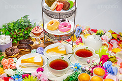 アフタヌーンティー,チーズケーキ,エクレア,ドーナツ,チョコ,チョコレート,パーティー,庭,ガーデン,garden,party,spring,tea,cake,cup,pot,macron,マシュマロ,カップ,ポット,ケーキ,マフィン,甘味,甘い,紅茶,ティー,お茶会,おやつ,お菓子,菓子,スイーツ,春,花,花びら,ガーリー,女子力,可愛い,かわいい,マカロン,フォーク,フルサイズ撮影