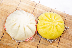 中華まん,中華,中国料理,中華料理,点心,肉まん,豚まん,あつあつ,熱々,蒸す,湯気,チーズまん,チーズ,コンビニ,冬,winter,cheese,おやつ,フルサイズ撮影