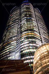 六本木,六本木ヒルズ,ヒルズ,森ビル,森タワー,Roppongi Hills,高層オフィスビル,54階,夜景,ライトアップ,高層,ビル,夜,眠らない,街,港区,真下,見上げ,ロマンチック,クロスフィルタ,フルサイズ撮影