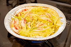 ミルフィーユ鍋,ミルフィーユ,鍋,白菜,はくさい,豚肉,豚バラ,挟む,層,肉,熱々,あつあつ,アツアツ,ガスコンロ,日本料理,日本食,和食,煮込,冬,あったか,温,コンロ,ガス,アルミ,japan,フルサイズ撮影