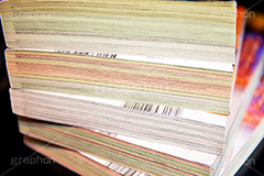 積まれた少年誌,少年誌,雑誌,積まれた漫画本,漫画,本,書籍,積む,漫画,マンガ,まんが,漫喫,読む,読書,コミック,comic,フルサイズ撮影