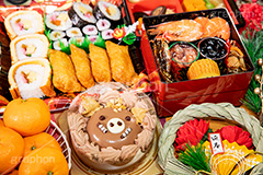 干支ケーキ,干支,亥,亥年,猪,いのしし,イノシシ,おせち,おせち料理,年賀状,年明け,正月,お正月,祝い,お祝い,和風,和食,日本食,伝統,イベント,パーティー,重箱,行事,賀正,黒豆,塩辛,いか,イカ,伊達巻,煮,ワカサギ,わかさぎ,甘露煮,えび,海老,エビ,数の子,カズノコ,かずの子,寿司,太巻き,いなり寿司,いなり,新年会,あけおめ,カワイイ,可愛い,かわいい,チョコレート,スイーツ,デザート,みかん,お飾り,正月飾り,party,event,japan,chocolate,dessert,cake,フルサイズ撮影