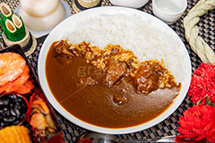おせちもいいけどカレーもね,カレー,カレーライス,おせち,おせち料理,飽き,年賀状,年明け,正月,お正月,祝い,お祝い,和風,和食,日本食,伝統,イベント,パーティー,重箱,行事,賀正,煮,新年会,あけおめ,フルサイズ撮影,とっくり,徳利,日本酒,酒,curry,party,event,japan