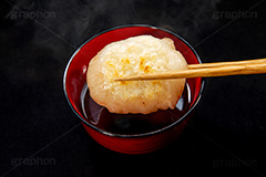 おしるこ,お汁粉,あんこ,あずき,小豆,甘味処,和菓子,スイーツ,デザート,おやつ,甘味,和,和風,和食,お菓子,菓子,こしあん,お椀,もち,餅,おもち,焼き餅,焼餅,湯気,冬,はし,箸,熱々,アツアツ,湯気,あったか,japan,winter,フルサイズ撮影