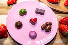 チョコレート,バレンタインの準備,バレンタイン,チョコレート,chocolate,valentine,strawberry,菓子,お菓子,いちご,イチゴ,苺,告白,愛,恋,恋愛,ラブ,らぶ,LOVE,支度,準備,女子力,ガーリー,sweet,甘い,スイーツ,フルサイズ撮影,ホワイトデー,ハート,heart