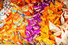 駄菓子屋さん,駄菓子,菓子,かし,おやつ,懐かし,こども,子供,駄菓子屋,間食,雑菓子,お菓子,たくさん,並ぶ,風情,ジャンク,ジャンキー,スナック,棒,安い,うまい,japan,フルサイズ撮影