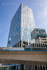 渋谷ストリーム,真下,見上げ,新名所,都市再生,渋谷,しぶや,シブヤ,オフィスビル,商業施設,高層ビル,ライブ,ホテル,建設,開発,工事,都市開発,東棟,展望,japan,shibuya,building,hotel,live,2018,フルサイズ撮影