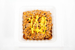納豆,ご飯,糸,朝食,和食,日本食,日本料理,たれ,タレ,混ぜ,からし,japan,soy,beans,natto,フルサイズ撮影