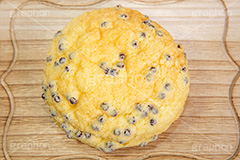 チョコチップメロンパン,チョコチップ,メロンパン,パン,ぱん,ブレックファースト,朝食,おやつ,菓子パン,スイーツ,甘い,砂糖,チョコレート,chocolate,bread,breakfast,sugar,フルサイズ撮影