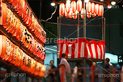 夏祭り,盆踊り,やぐら,櫓,ちょうちん,提灯,祭,夜,浴衣,踊,盆,音頭,夏休み,帯,風物詩,自由が丘,祭り,まつり,目黒区,情緒,風情