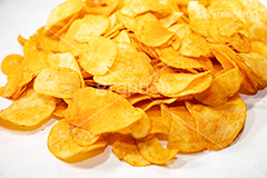 ポテトチップス,ポテトチップ,辛い,チリ,ぽてち,ポテチ,スナック,菓子,スイーツ,おやつ,つまむ,塩,しょっぱい,油,お菓子,ジャンクフード,フルサイズ撮影