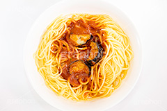茄子のミートソースパスタ,ミートソースパスタ,ミートソーススパゲティ,ミートソース,ミート,ひき肉,なす,茄子,ソース,パスタ,オイル,油,高カロリー,カロリー,洋食,麺料理,麺類,フルサイズ撮影,pasta